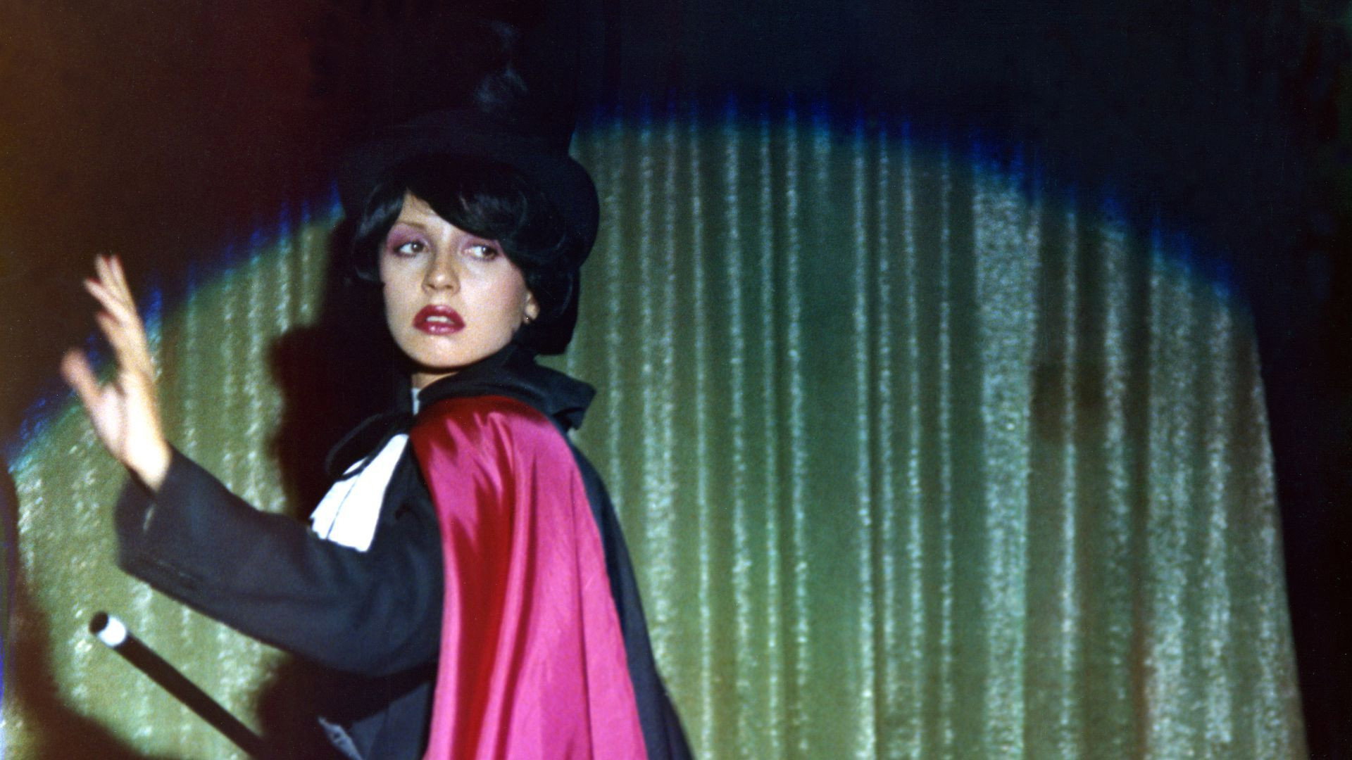 Céline and Julie Go Boating